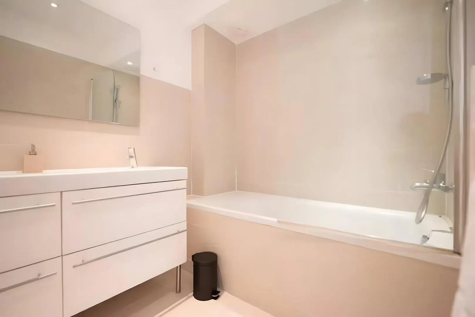 Tbs 322 - Superb Apartment With Eiffel Tower View Paris 0*,