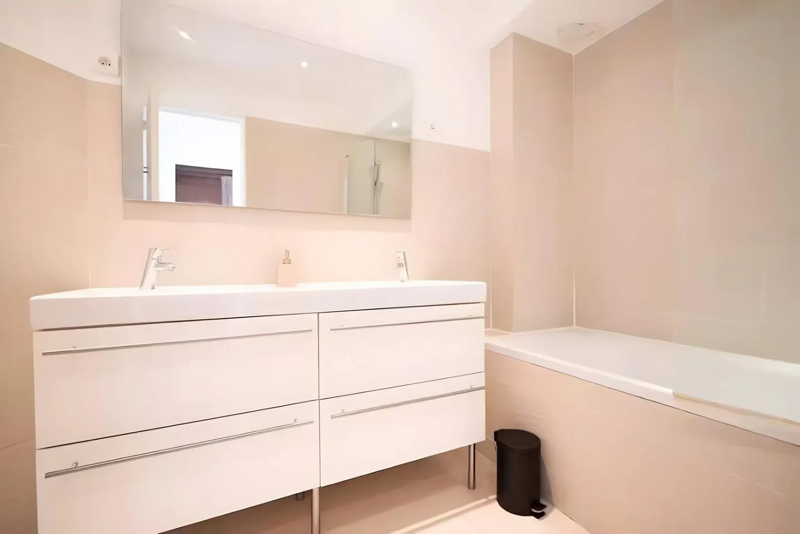 Tbs 322 - Superb Apartment With Eiffel Tower View Paris